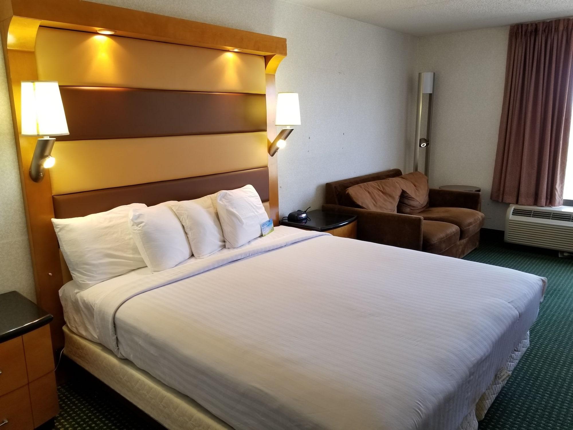 Hotel Clarion Pointe Near Erie Casino Exterior foto