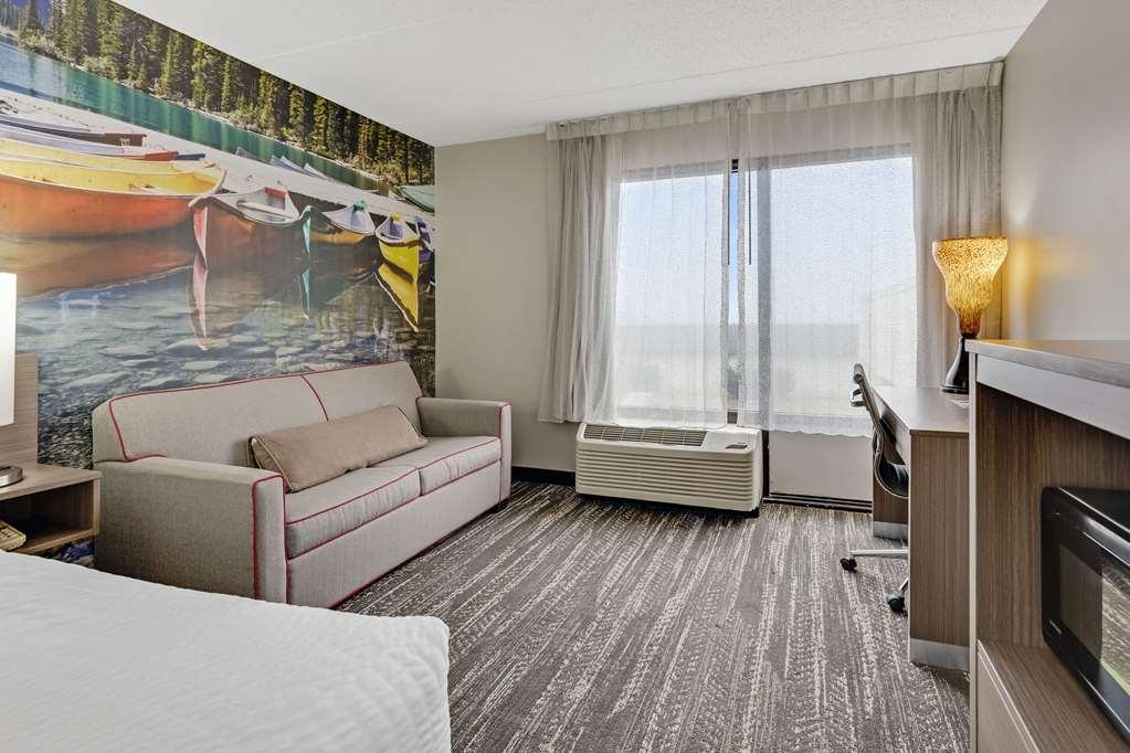 Hotel Clarion Pointe Near Erie Casino Zimmer foto
