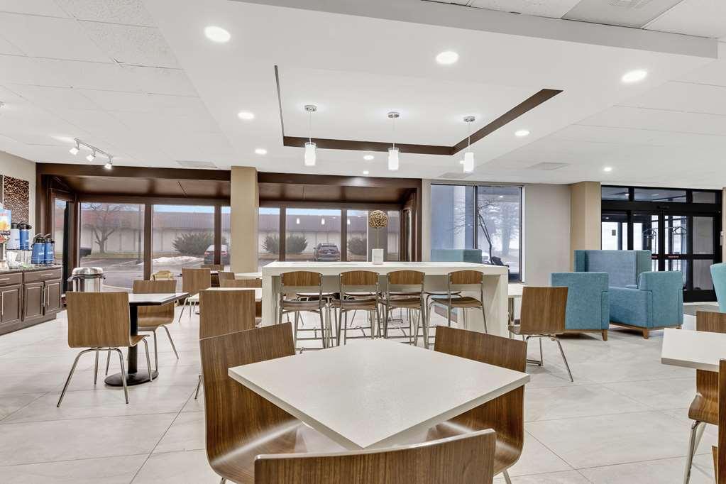 Hotel Clarion Pointe Near Erie Casino Interior foto